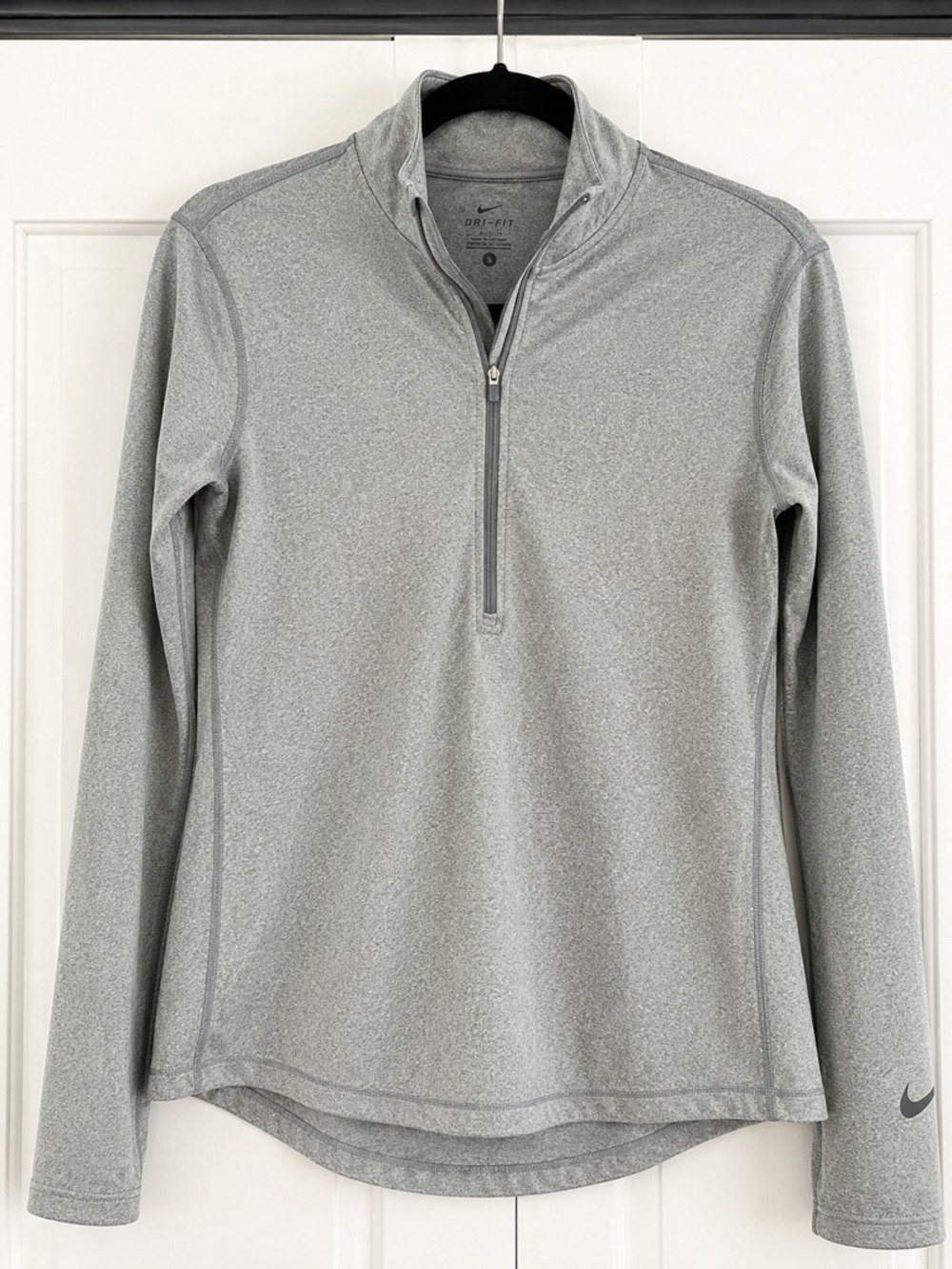 Nike Dri-FIT 1/4 Zip Pullover Womens Small Gray Long Sleeve Running Golf Top - Picture 2 of 13